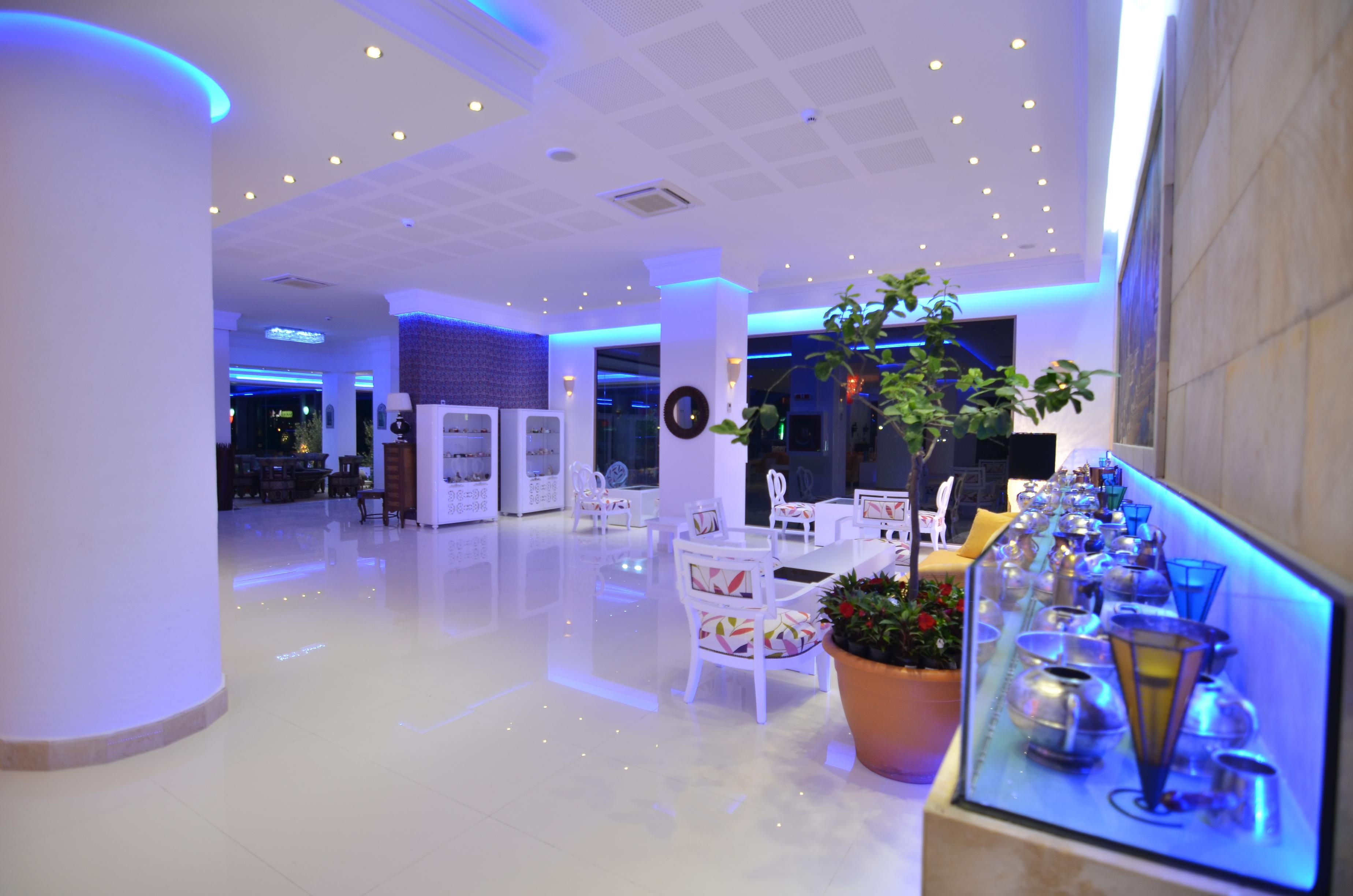 Phoenicia Luxury Hotel Navodari Exterior photo