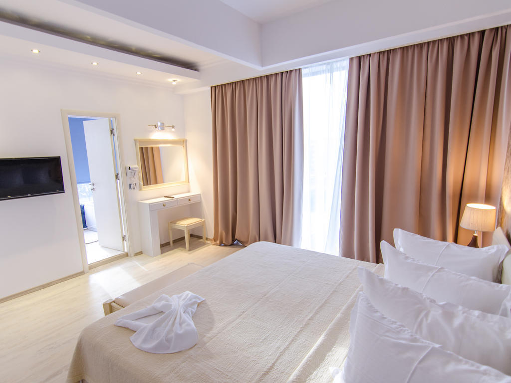 Phoenicia Luxury Hotel Navodari Exterior photo